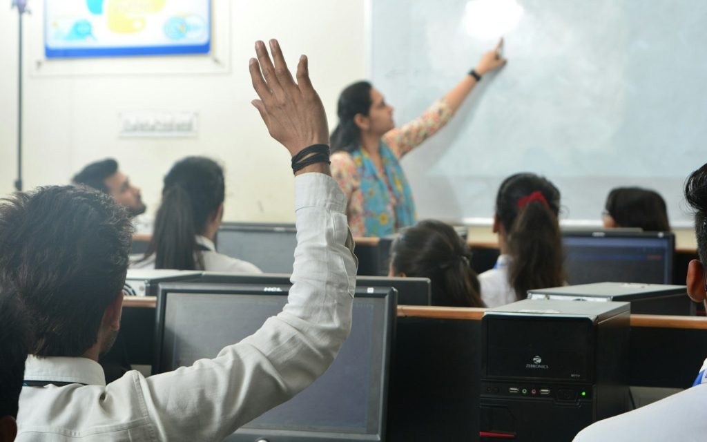 Guru belajar teknologi